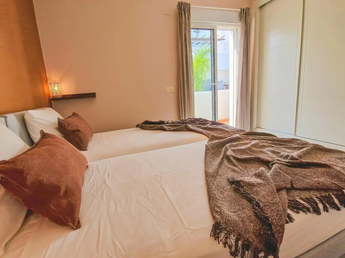 公寓 Seaview Penthouse Valle Romano Golf 埃斯特波纳